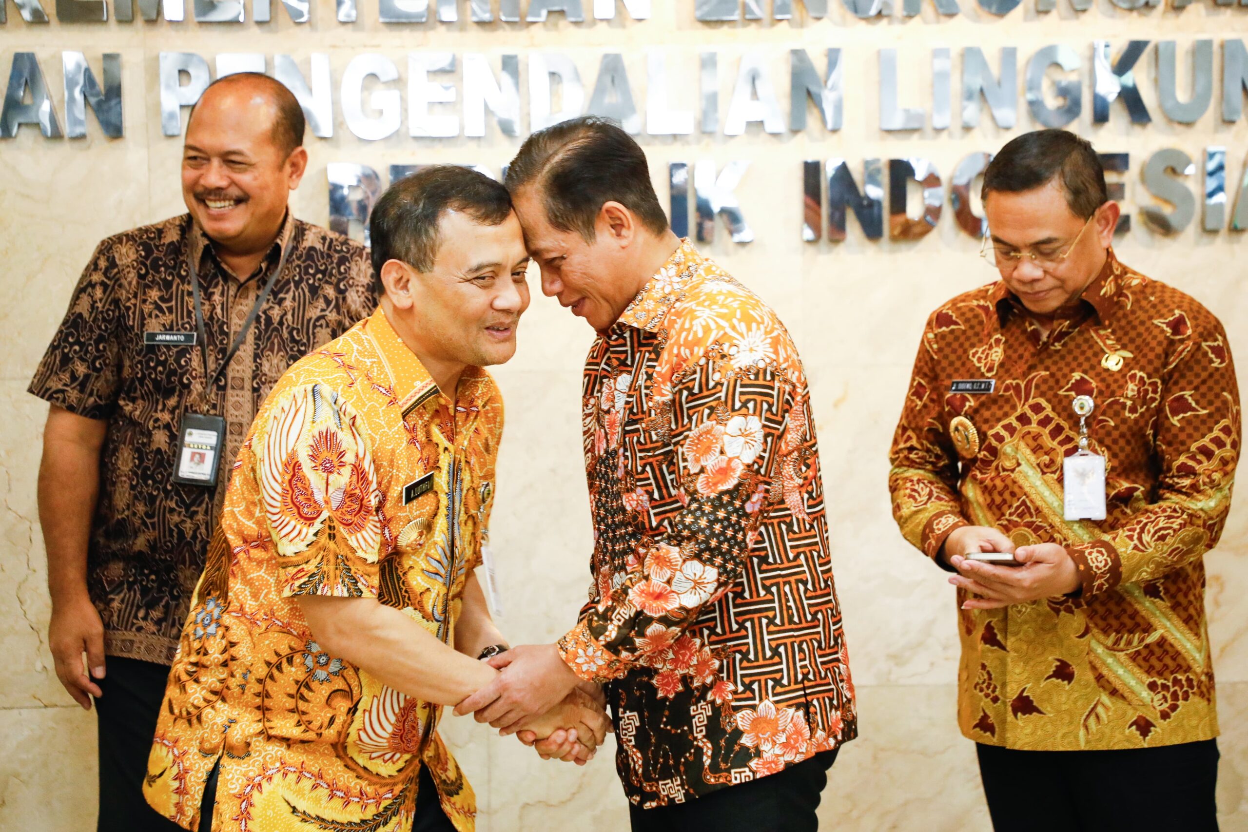 *Inisiasi Zonasi Sampah, Gubernur Ahmad Luthfi Konsultasi ke Kementerian Lingkungan Hidup* 1 IMG 20250416 WA00161 scaled