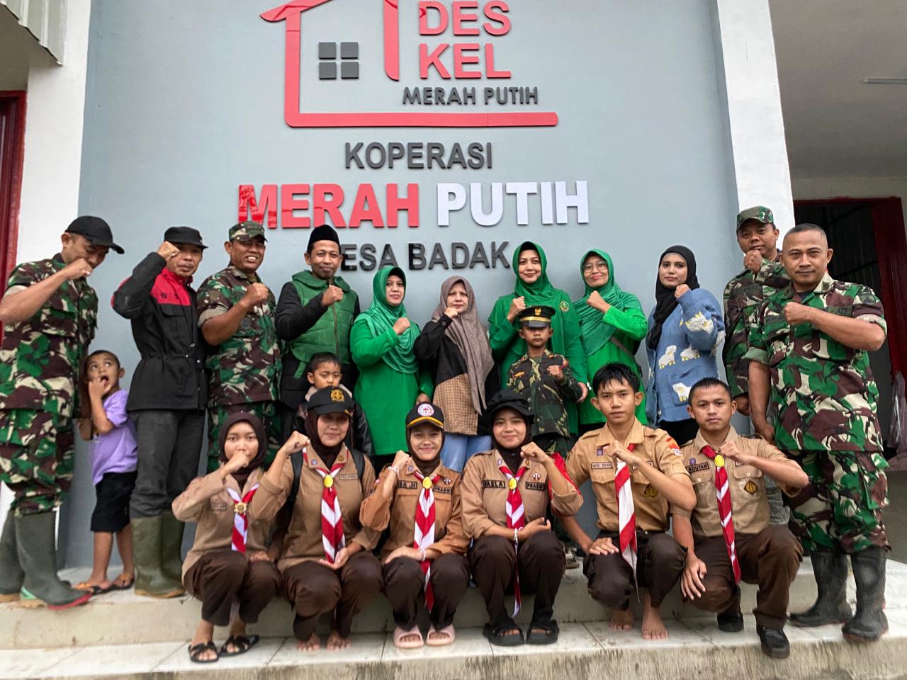 Koramil 11/Belik Monitoring UMKM dan Bagikan Takjil di Lokasi KDKMP Desa Badak 1 IMG 20260308 WA0013