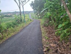 Kado Manis Jelang Penutupan: Pengaspalan Jalan TMMD di Desa Cikuya Rampung 100 Persen