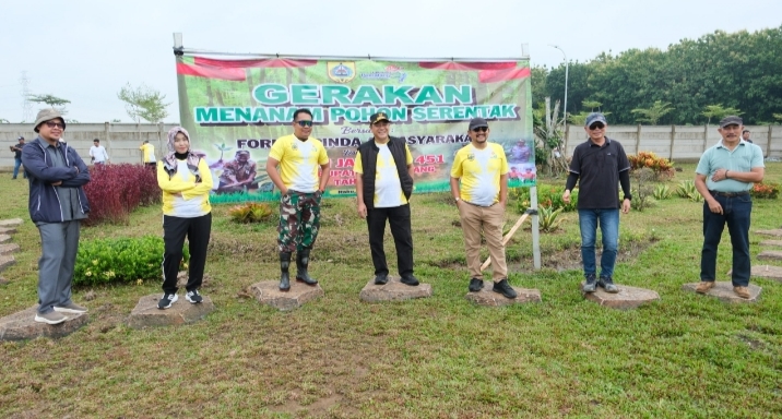 Hijaukan Bumi Ikhlas, Forkopimda Pemalang Tanam Pohon Serentak di Hari Jadi ke-451 1 Hijaukan Bumi Ikhlas, Forkopimda Pemalang Tanam Pohon Serentak di Hari Jadi ke-451