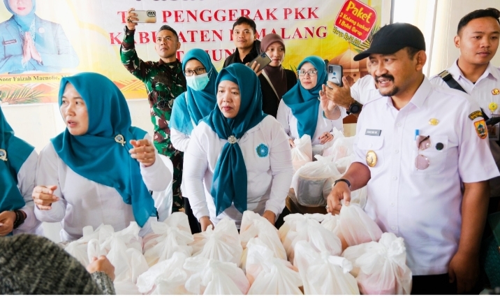 Tekan Inflasi Jelang Lebaran, Pemkab Pemalang Sebar Paket Sembako Murah di Desa Clekatakan