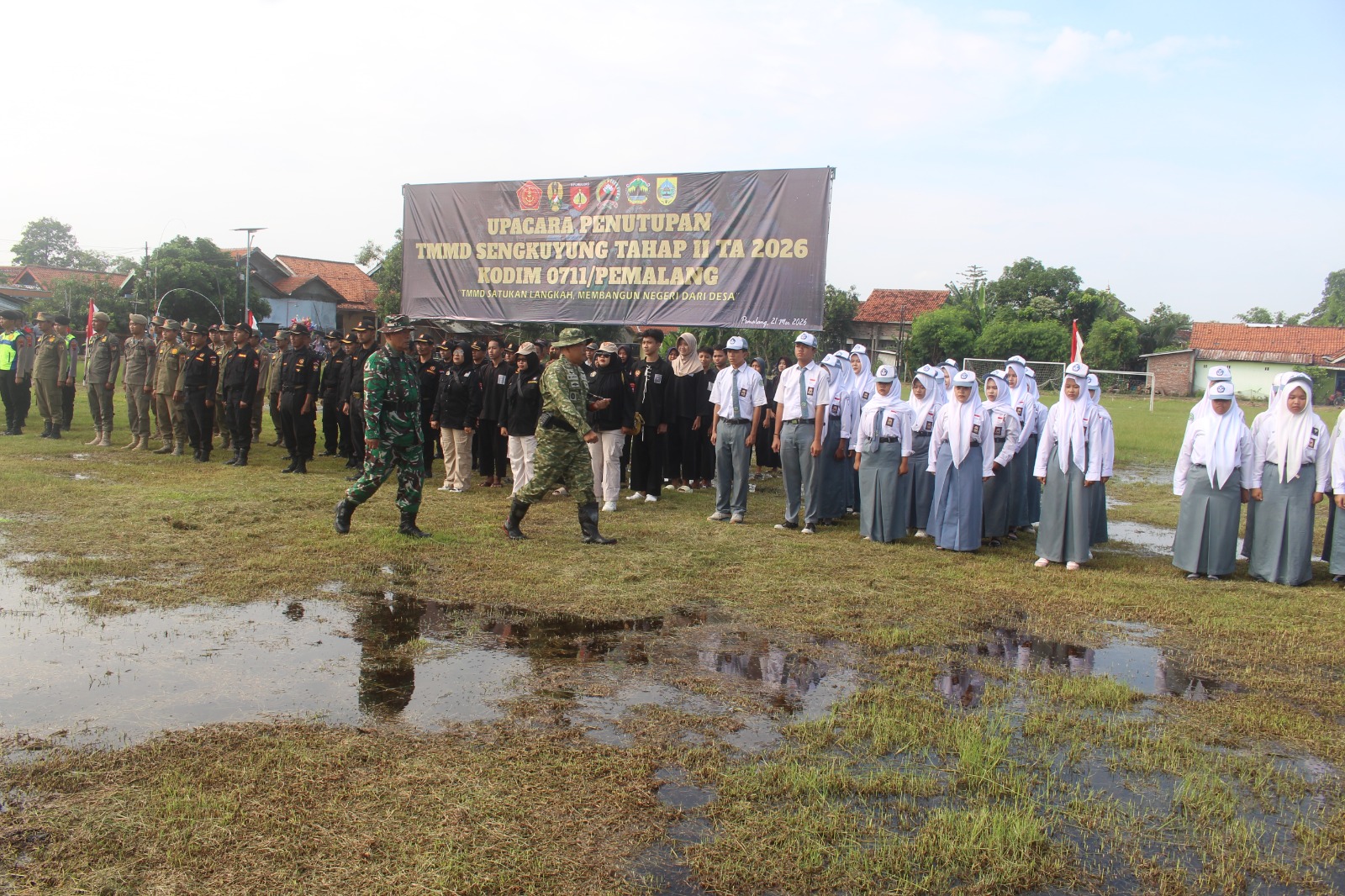 Dandim 0711/Pemalang Resmi Tutup TMMD Sengkuyung Tahap II Tahun 2026 di Desa Klarean 1 IMG 20260521 WA0026