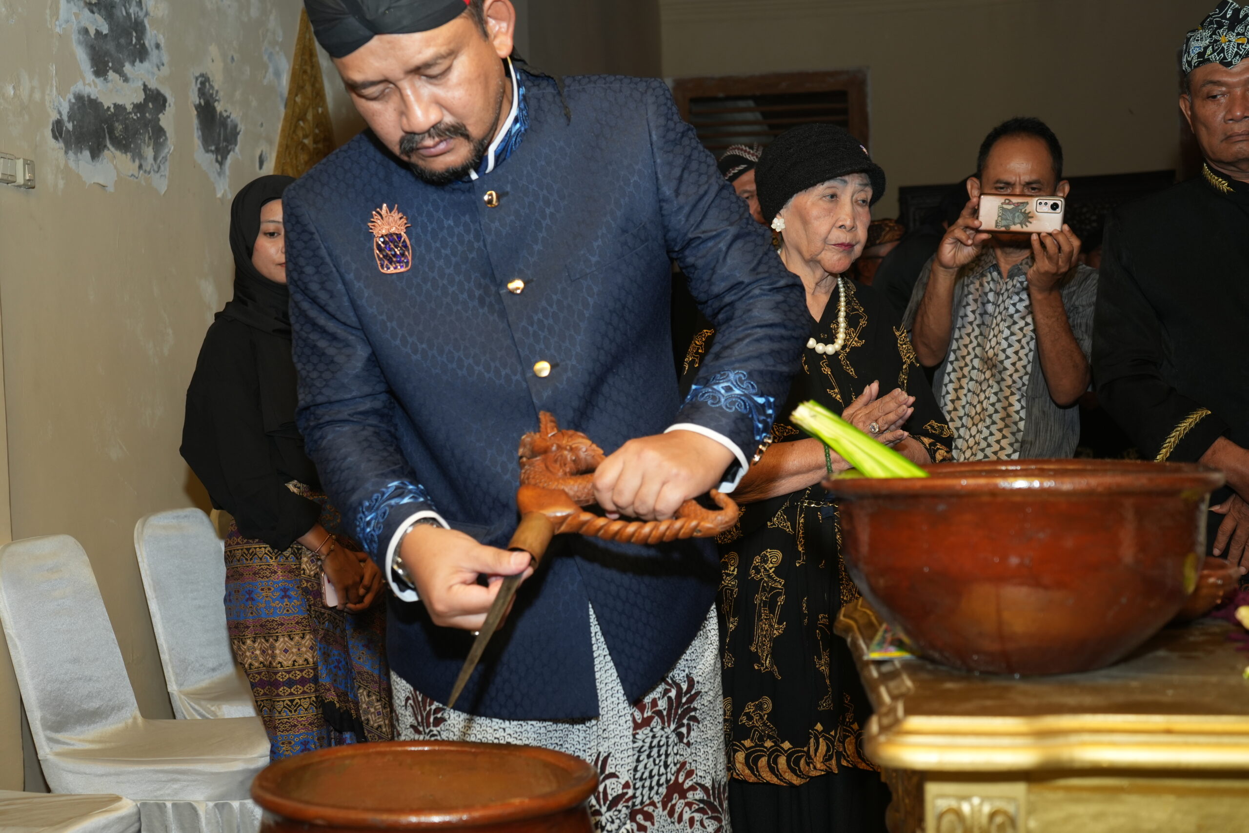 Beda dari Biasanya, Begini Prosesi Jamasan Pusaka Kadipaten Pemalang