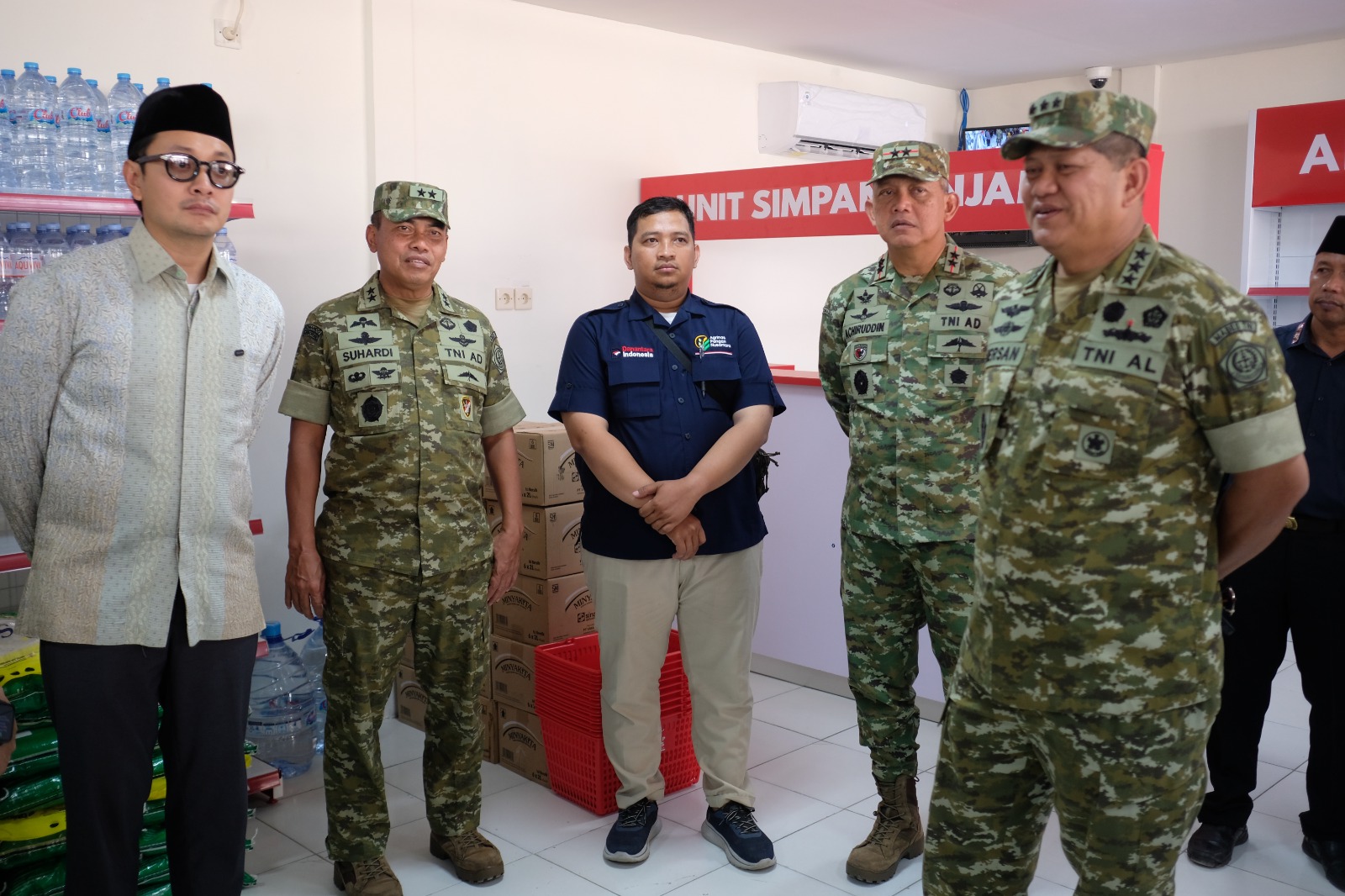 Pangdam IV/Diponegoro Dampingi Irjen TNI Tinjau KDKMP, Dorong Kemandirian Ekonomi Desa 1 IMG 20260612 WA0037