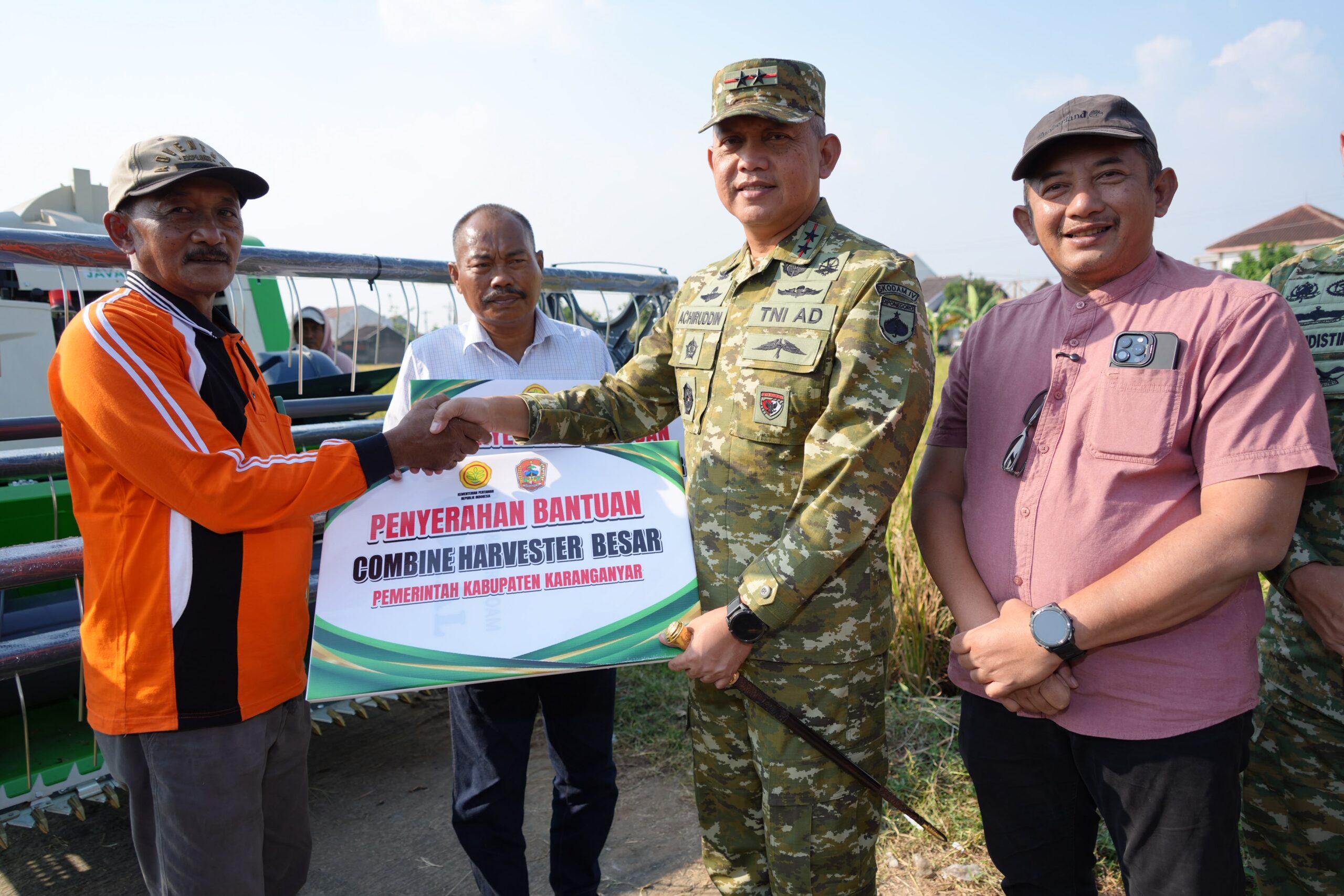Pangdam IV/Diponegoro Dukung Panen Raya TNI, Perkuat Ketahanan Pangan Nasional 1 IMG 20260718 WA0010 scaled