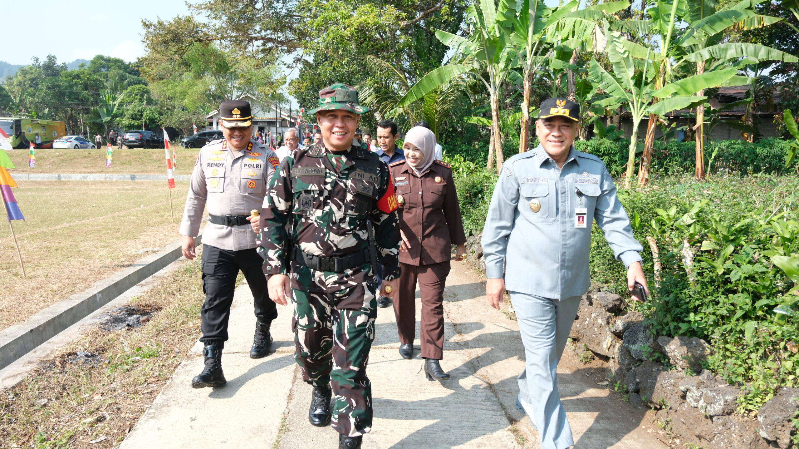 Lewat TMMD 2026, Pemkab Pemalang Perkuat Edukasi Warga dan Salurkan Bantuan Air Bersih 1 Lewat TMMD 2026, Pemkab Pemalang Perkuat Edukasi Warga dan Salurkan Bantuan Air Bersih