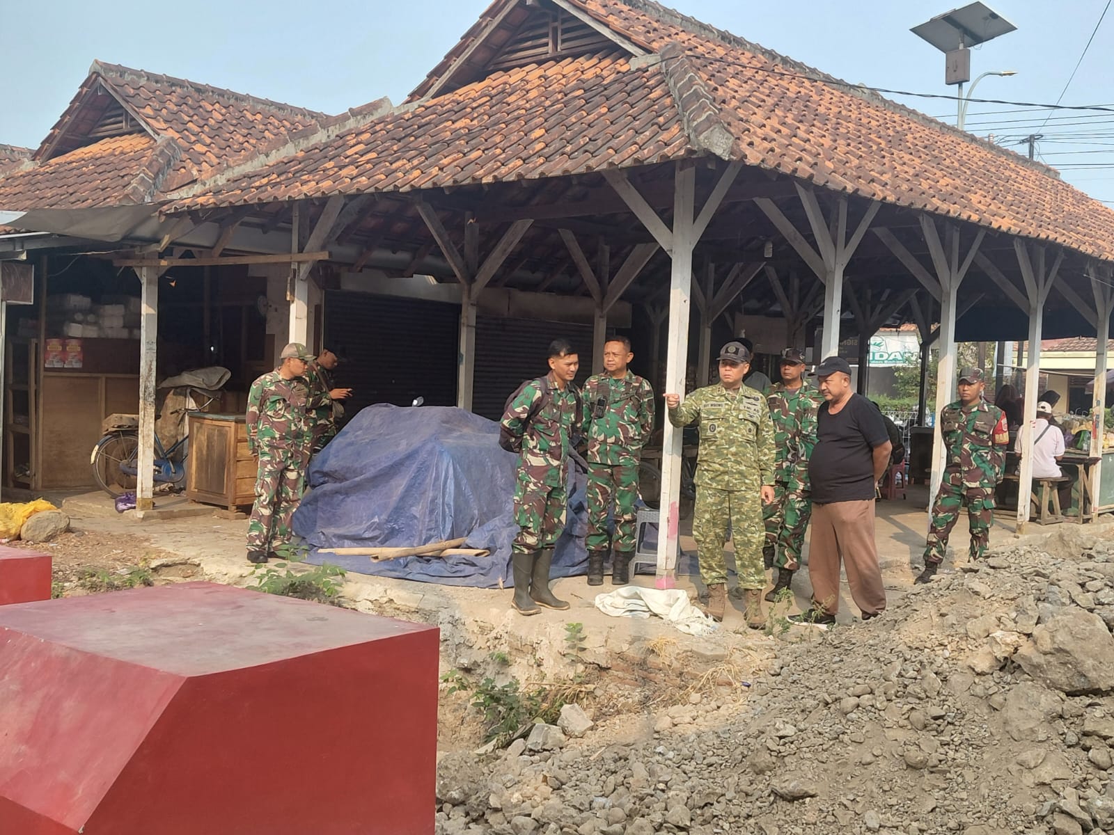 Dandim Pemalang Pantau Langsung Pembangunan Jembatan Gantung Perintis Garuda di Sungai Comal 1 IMG 20260911 WA0017
