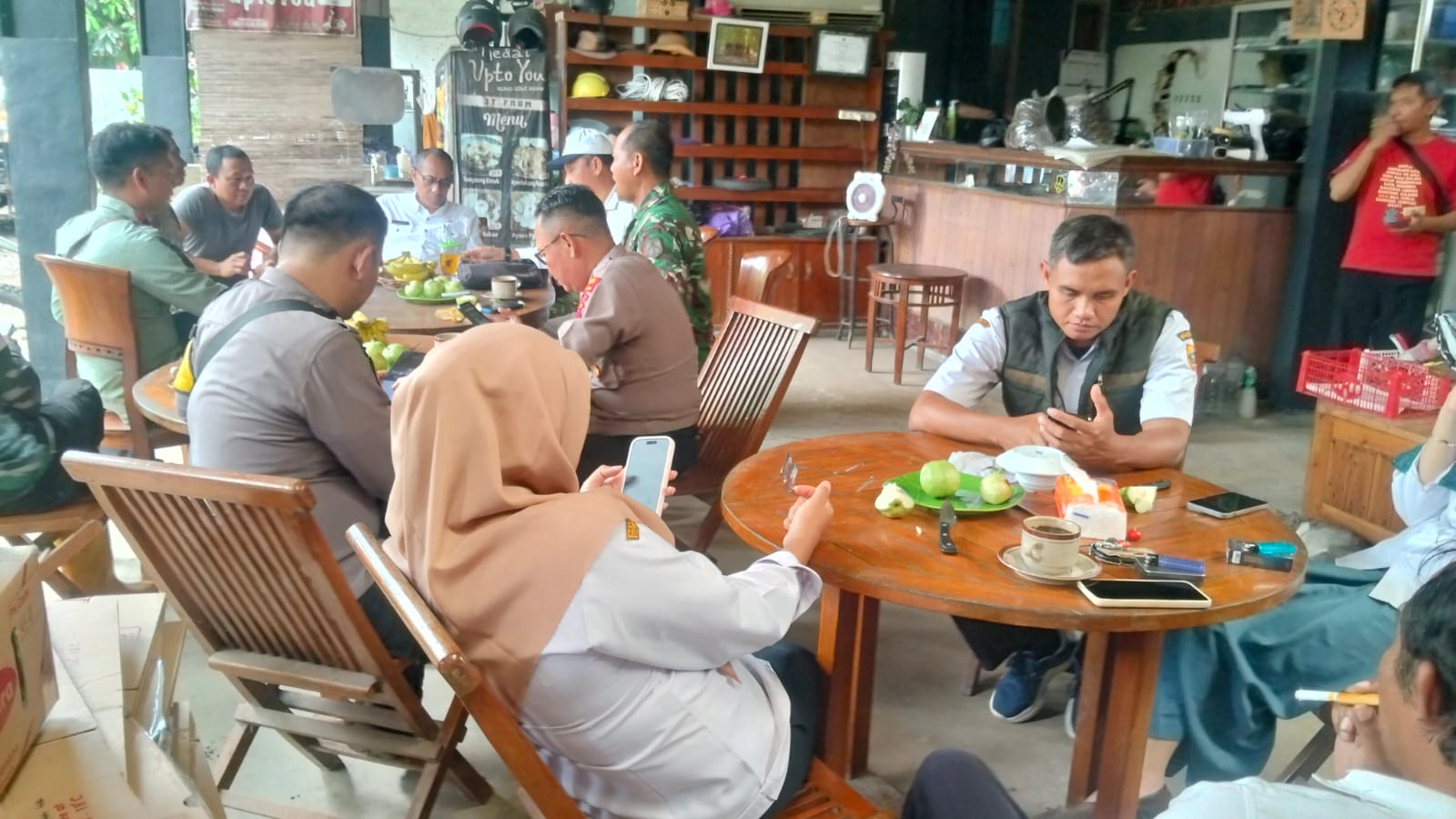 Komsos Perkuat Sinergi Wujudkan Pilkades Damai di Wilayah Kecamatan Taman 1 IMG 20260914 WA0031