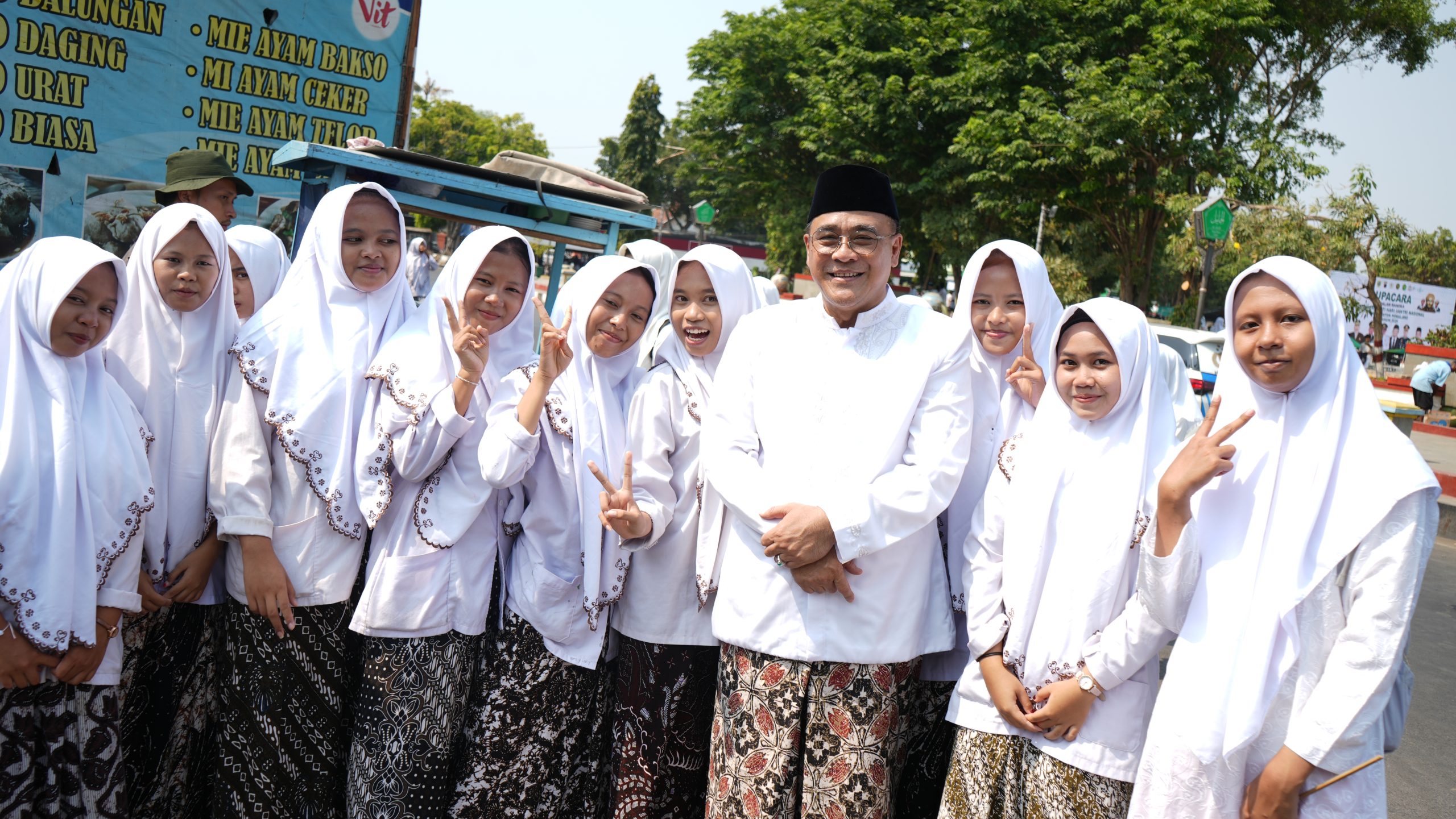 Dorong Mobilitas Santri, Pemkab Pemalang Serahkan Hibah Kendaraan Saat Peringatan HSN 2026 1 DSC02359 scaled