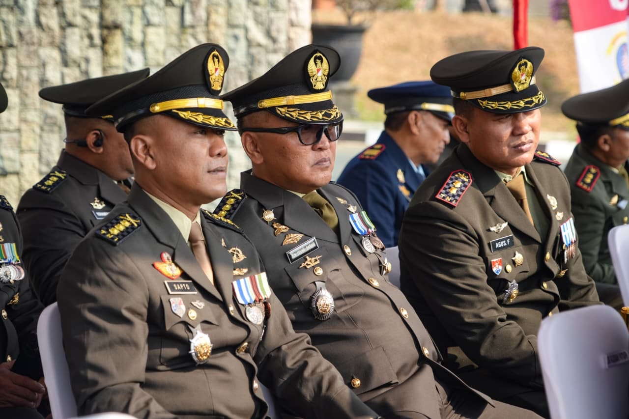 Kasdam IV/Diponegoro Pimpin Upacara HUT ke-81 TNI, Teguhkan Profesionalisme dan Pengabdian 1 IMG 20261005 WA0082